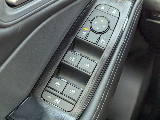 2026 Nissan Rogue SV photo 22