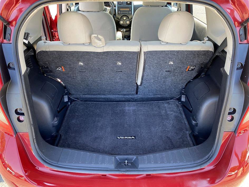 2014 Nissan Versa Note SV photo 15