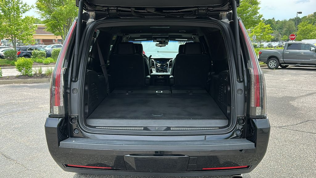 2019 Cadillac Escalade ESV Platinum photo 27