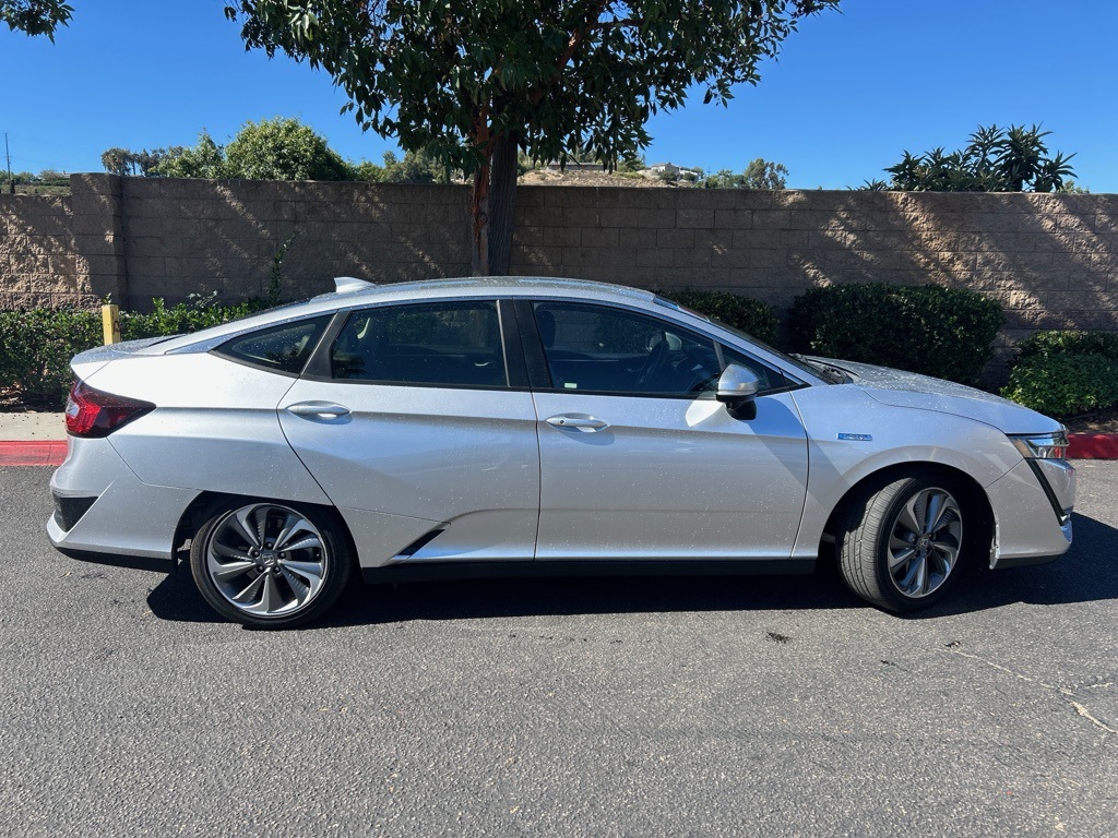 2018 Honda Clarity Plug-In Hybrid Touring photo 7