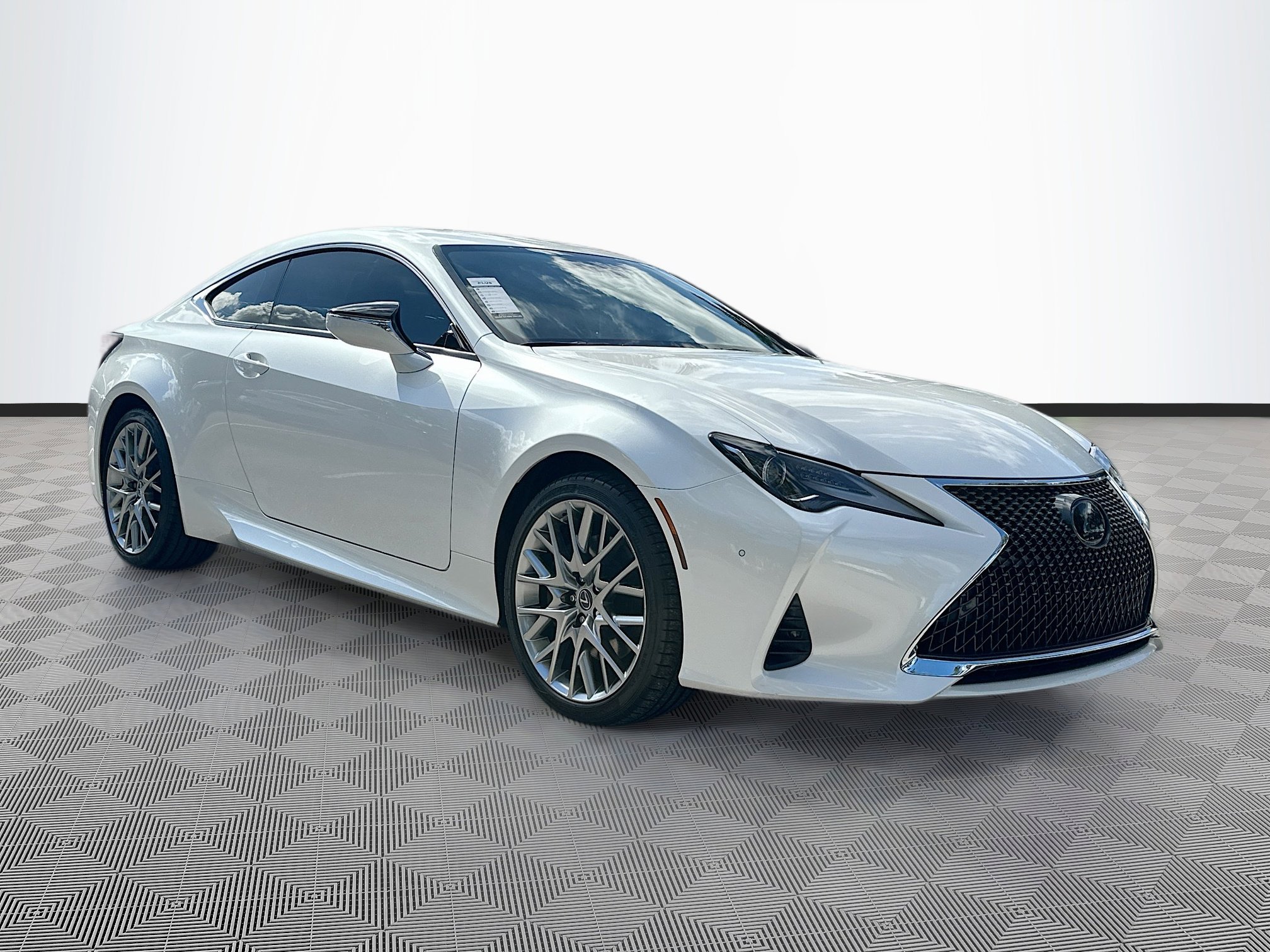 2020 Lexus RC 350's photo