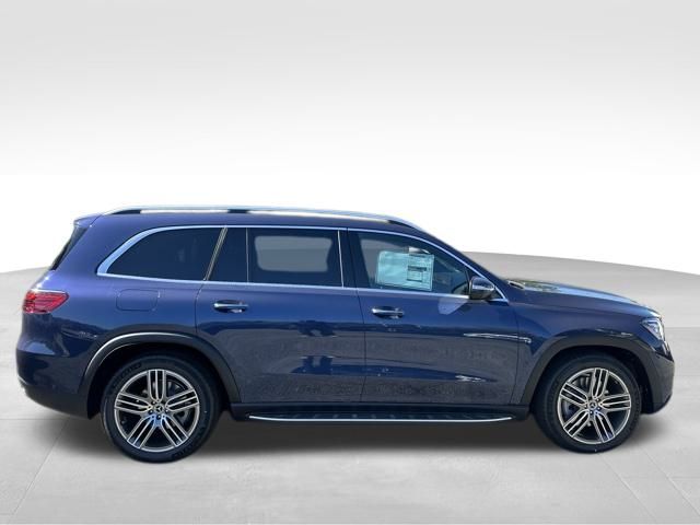 2026 Mercedes Benz GLS 450 4MATIC photo 6