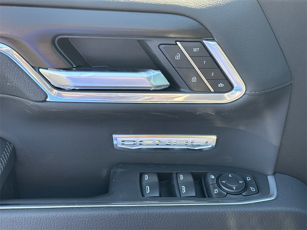 2026 Gmc Sierra 1500 Denali photo 14