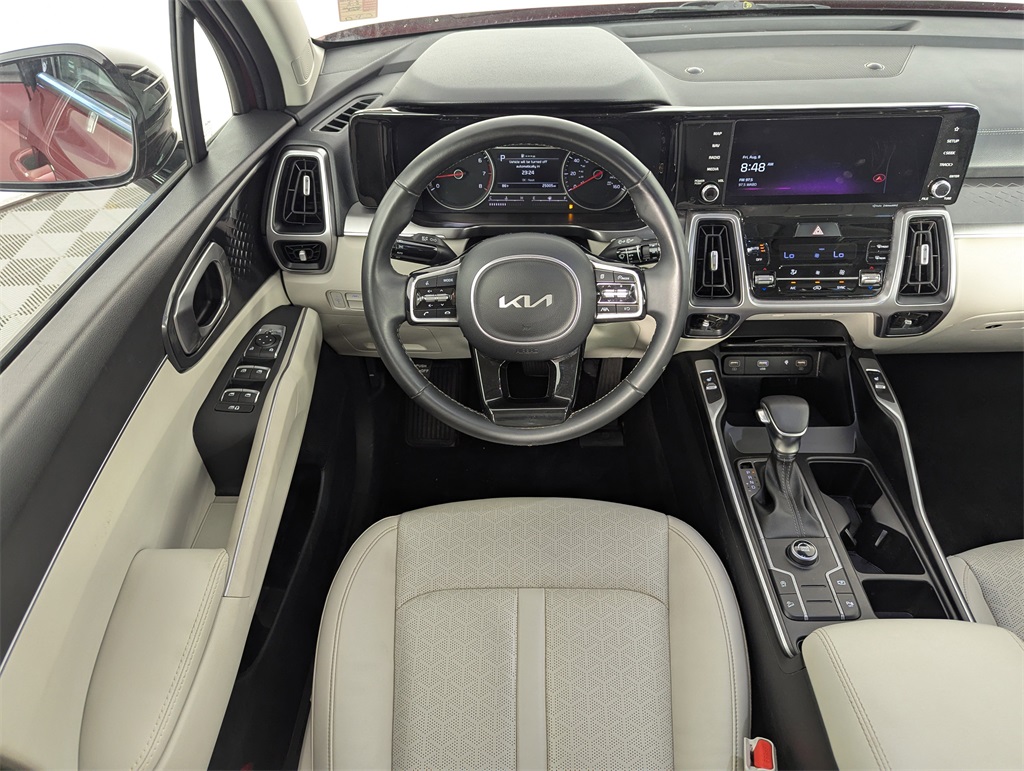 2023 Kia Sorento S photo 11