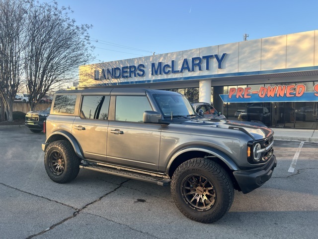 2024 Ford Bronco 4-Door Outer Banks's photo