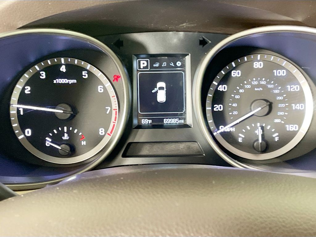 2017 Hyundai Santa Fe SE photo 13