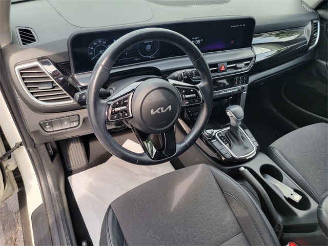 2024 Kia Seltos S photo 11