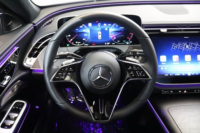 2025 Mercedes Benz E 350 4MATIC photo 4