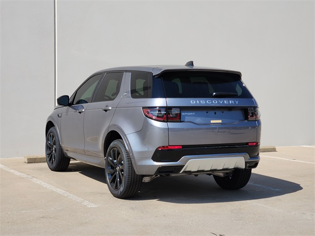 2025 Land Rover Discovery Sport S photo 3