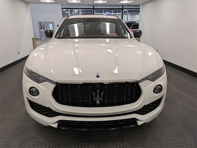 2022 Maserati Levante GT photo 2