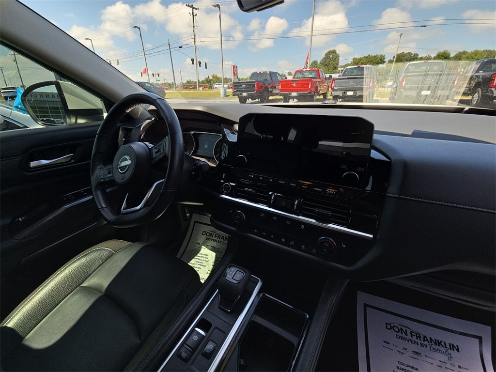 2023 Nissan Pathfinder SL photo 10