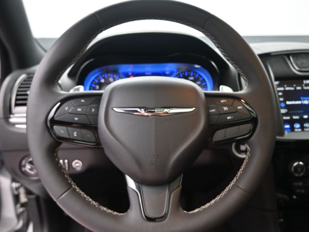 2023 Chrysler 300 S photo 2