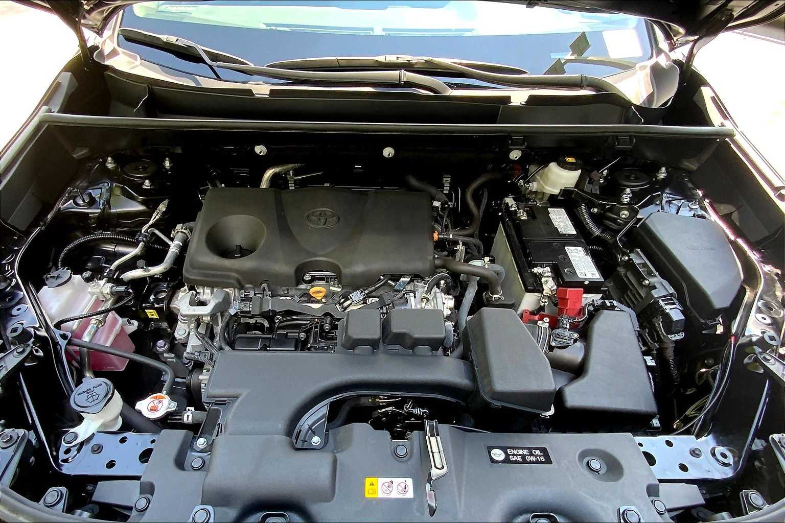 2024 Toyota RAV4 XLE photo 26