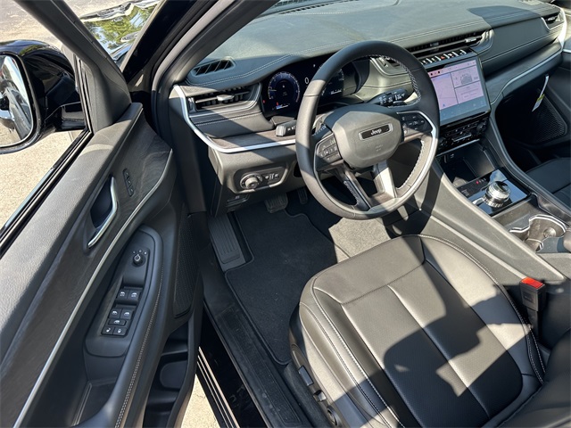 2025 Jeep Grand Cherokee L photo 32