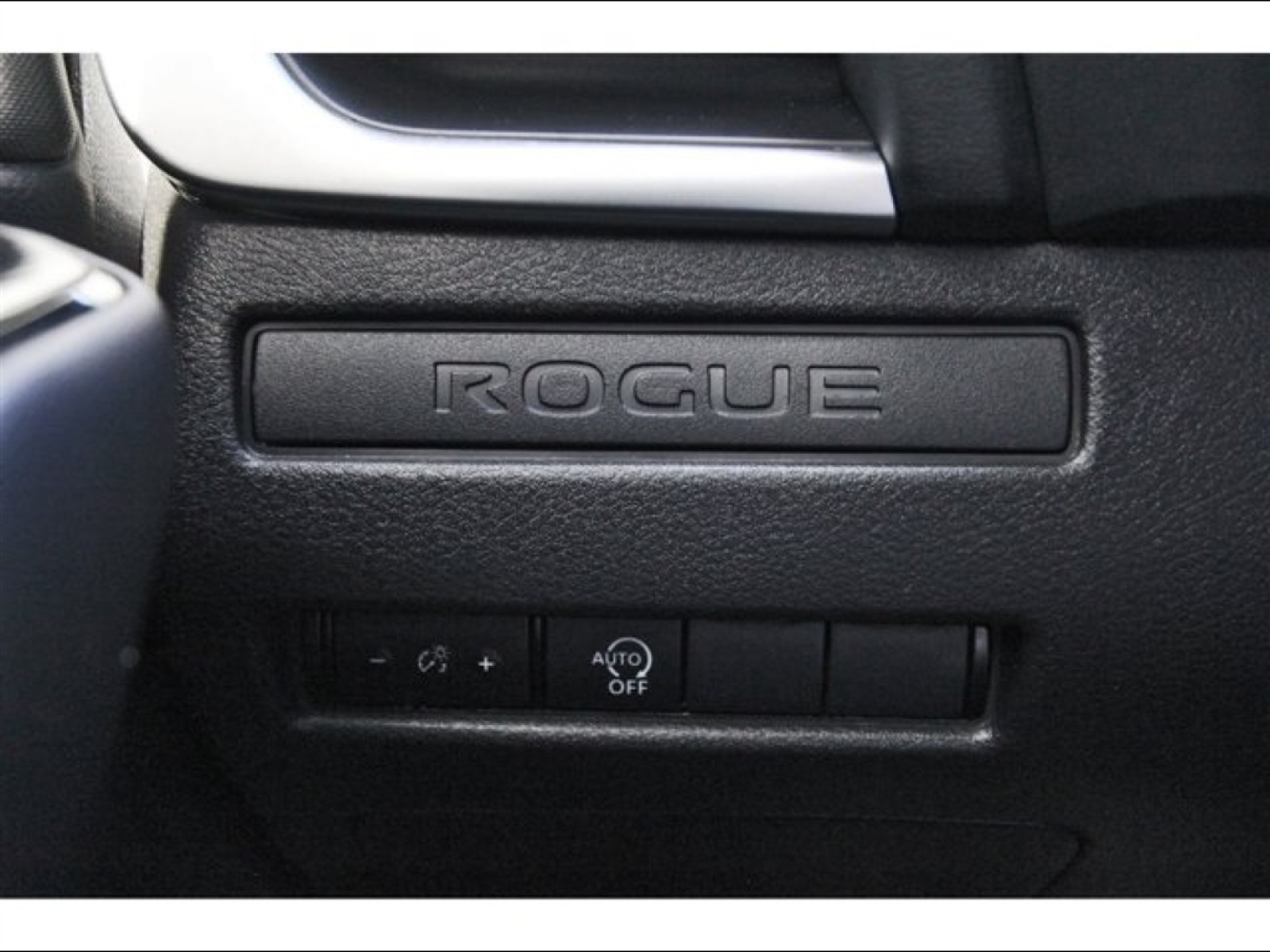 2025 Nissan Rogue S Silver at Robbins Nissan