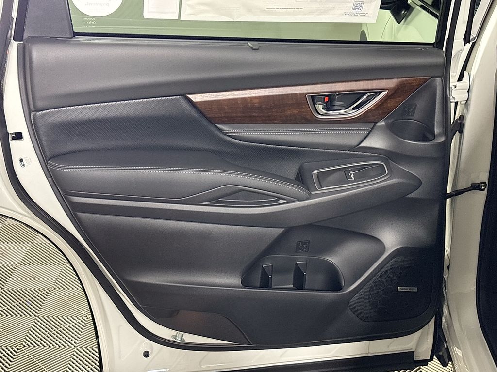 2025 Subaru Ascent Touring photo 19