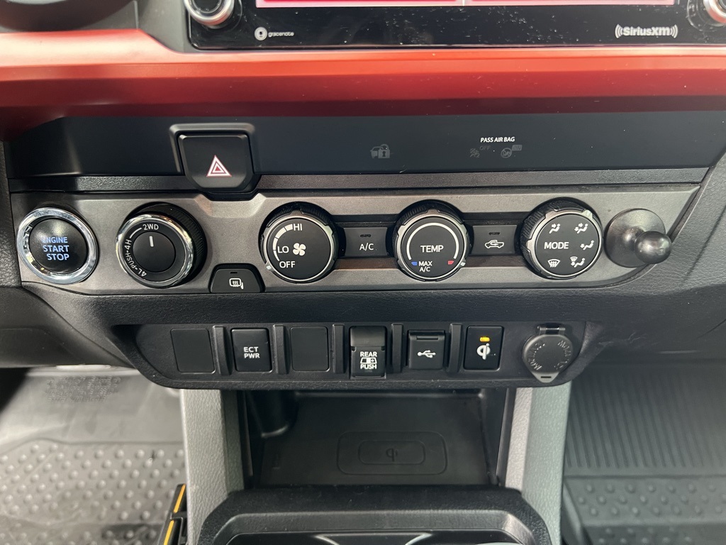 2020 Toyota Tacoma SR5 photo 19