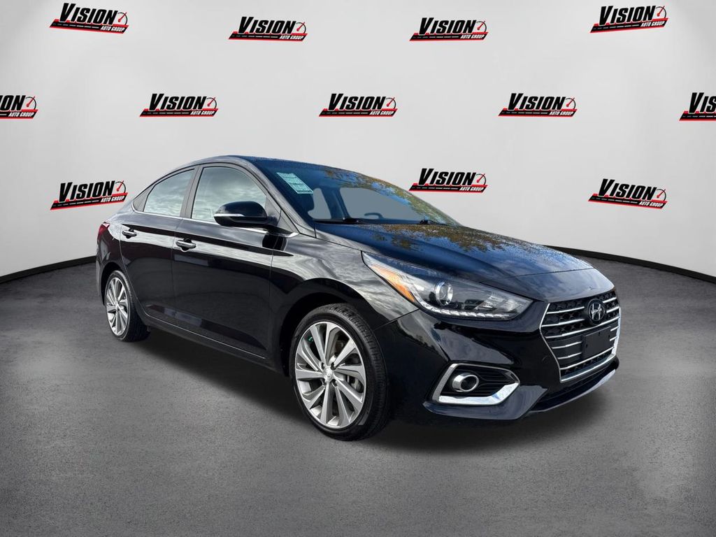 2022 Hyundai Accent Limited photo 3