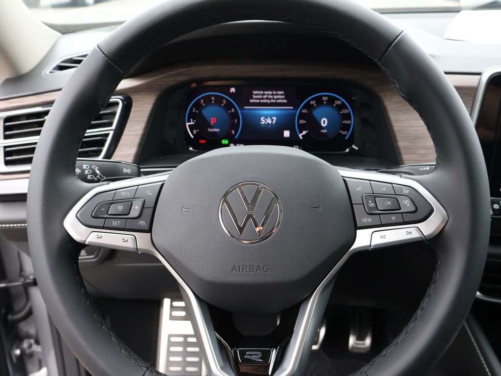 2025 Volkswagen Atlas SEL Premium R-Line photo 29