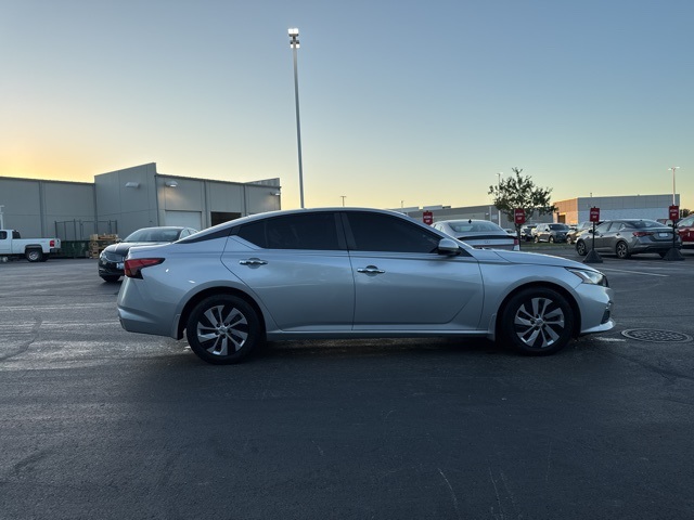 2020 Nissan Altima 2.5 S photo 6