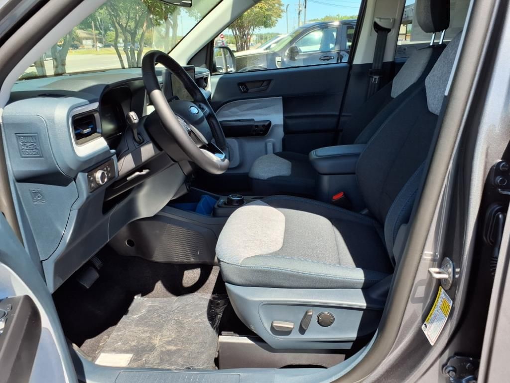 2025 Ford Maverick XLT photo 8