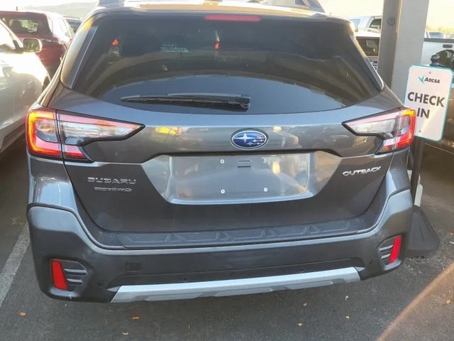 2020 Subaru Outback Limited photo 3