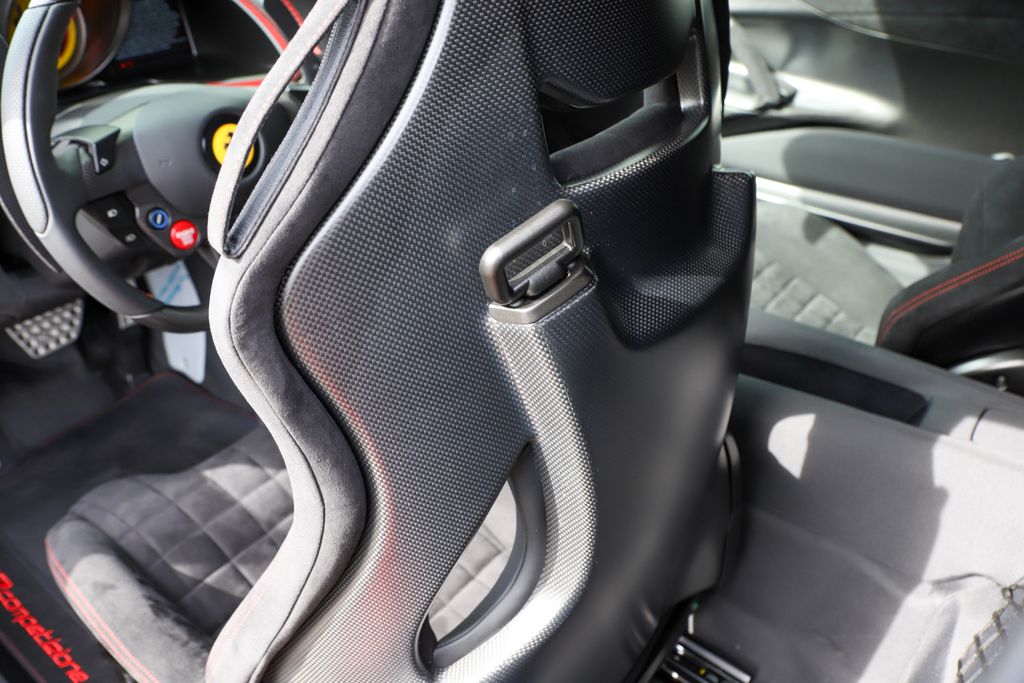 2023 Ferrari 812 Competizione photo 23