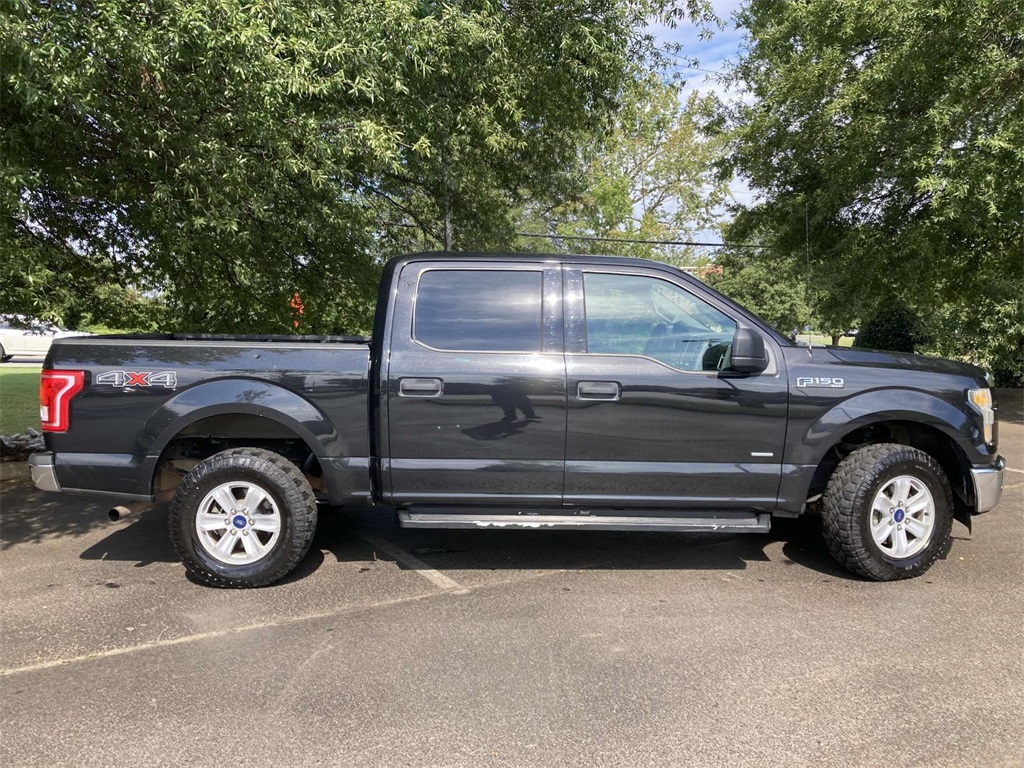 2015 Ford F-150 XLT photo 2