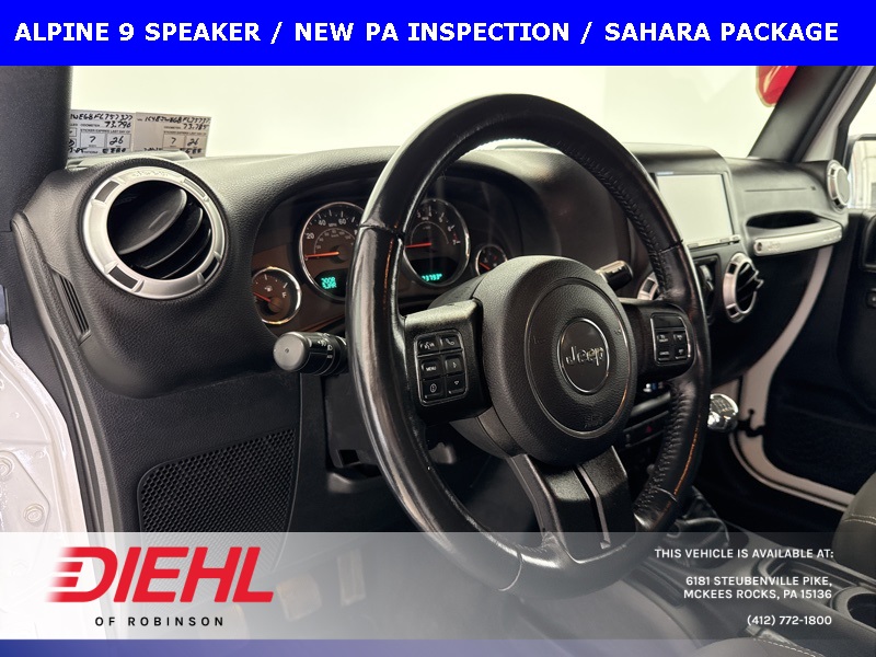 2015 Jeep Wrangler Unlimited Sahara photo 11
