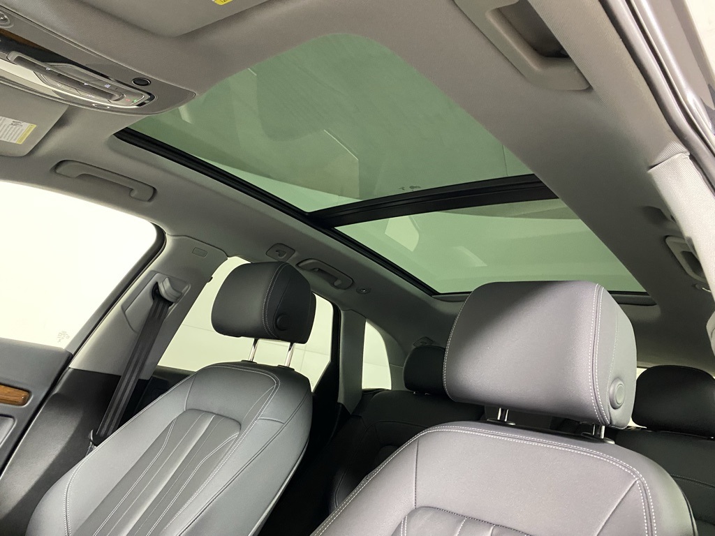 2023 Audi Q5 45 S line Premium photo 15