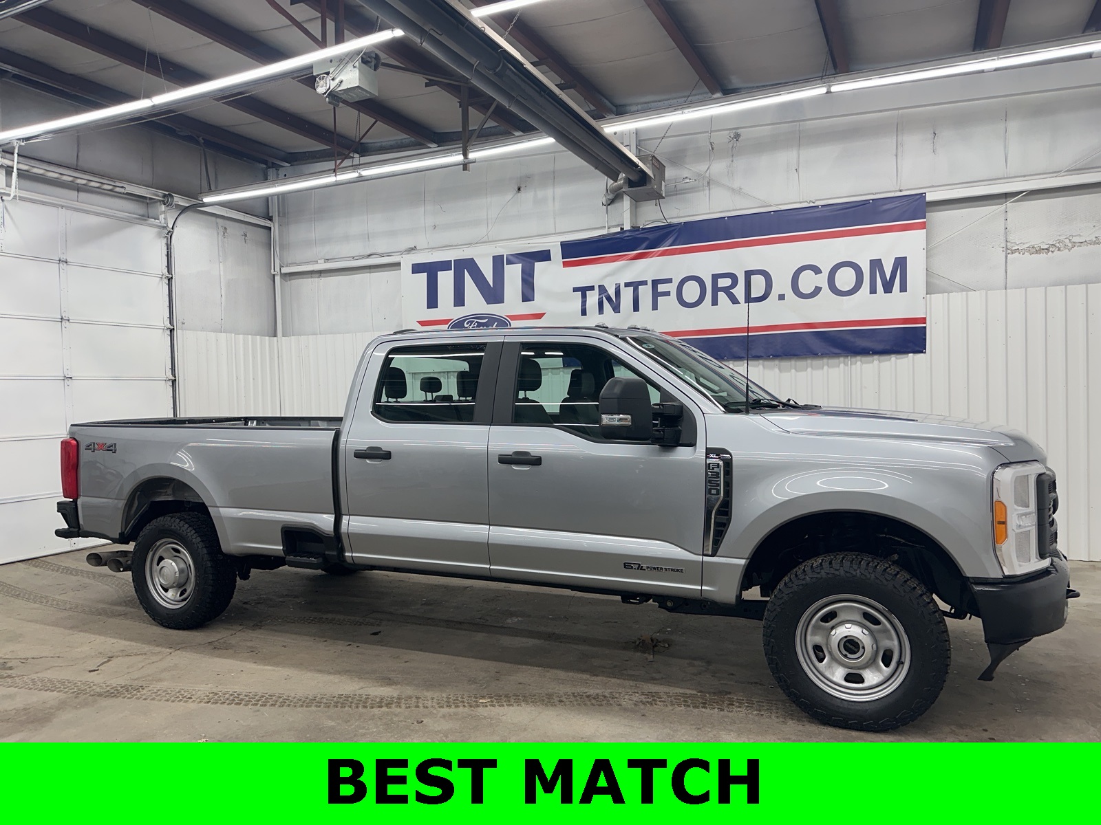 2023 Ford F-350 Super Duty XL's photo