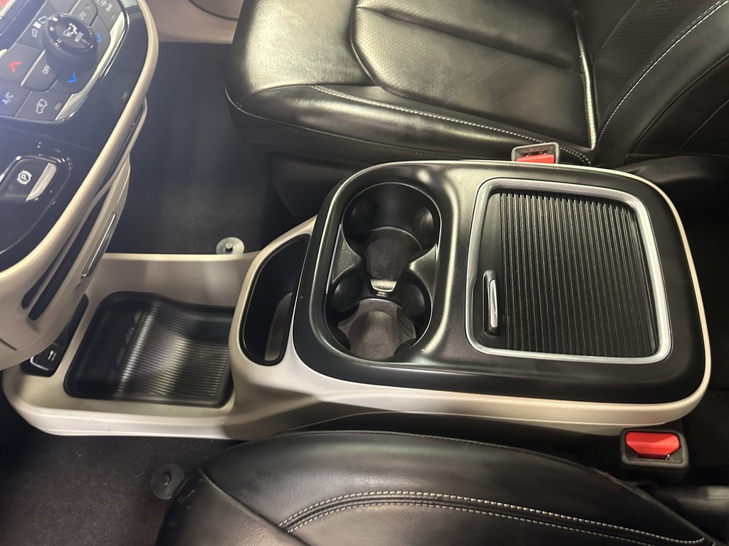 2023 Chrysler Pacifica Touring L photo 59
