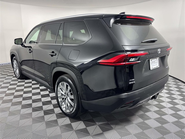 2024 Toyota Grand Highlander Platinum photo 2