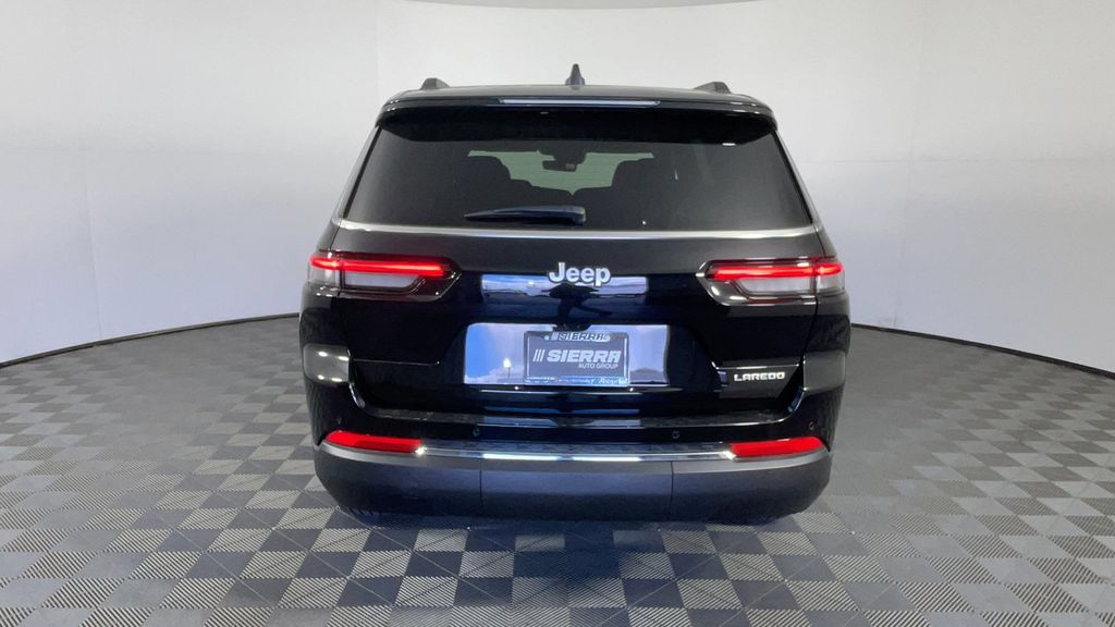 2025 Jeep Grand Cherokee Laredo X photo 5