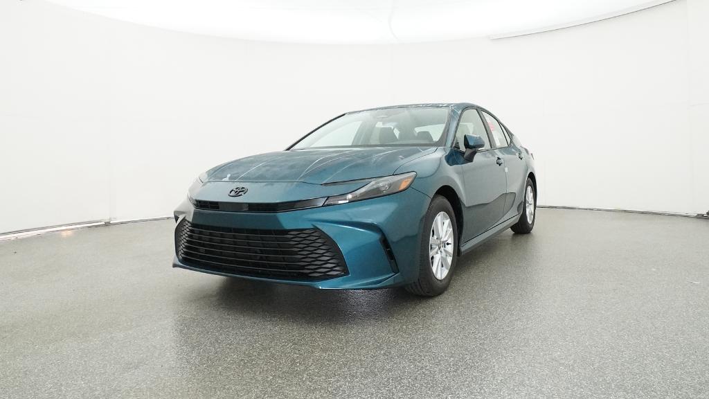 2026 Toyota Camry LE photo 4