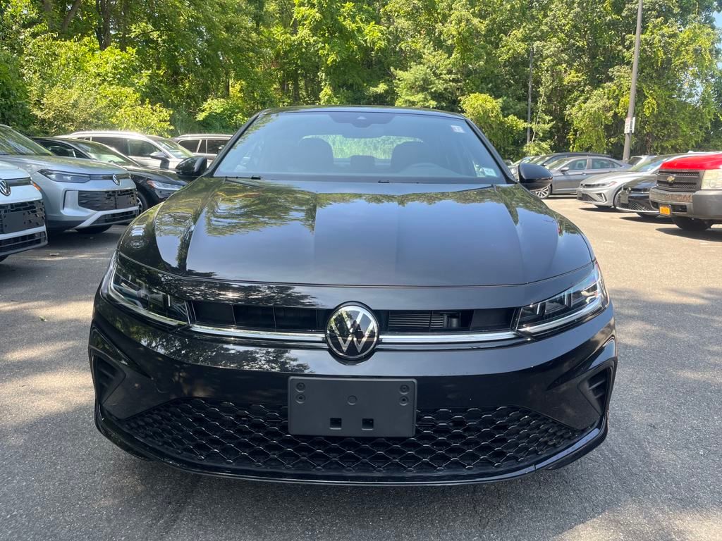 2025 Volkswagen Jetta 1.5T Sport photo 3