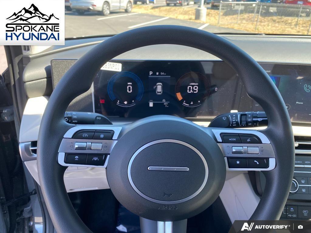 2025 Hyundai Tucson SE photo 16