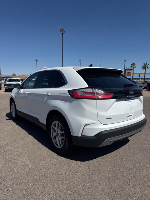 2024 Ford Edge SEL photo 3