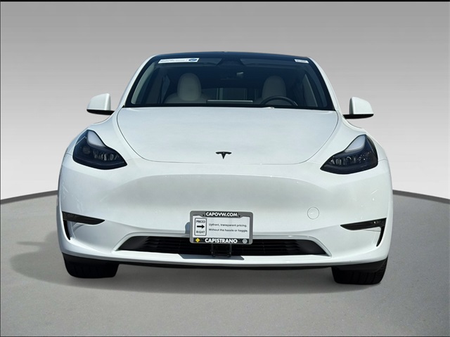 Used 2024 Tesla Model Y Long Range with VIN 7SAYGDEE7RA237562 for sale in Kansas City
