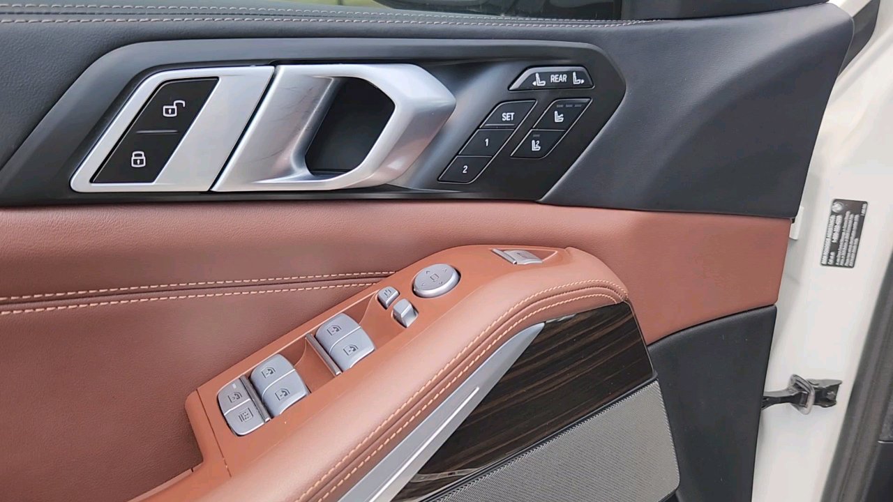 2024 Bmw X7 M60i photo 9