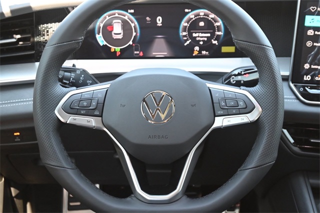 2025 Volkswagen Tiguan SE R-Line Black photo 9