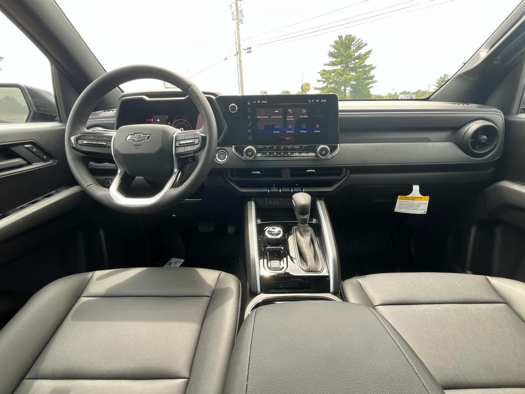 2026 Chevrolet Colorado Trail Boss photo 13
