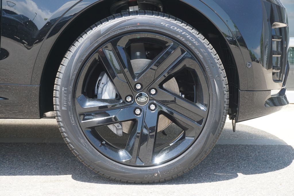 2025 Land Rover Discovery SE photo 33