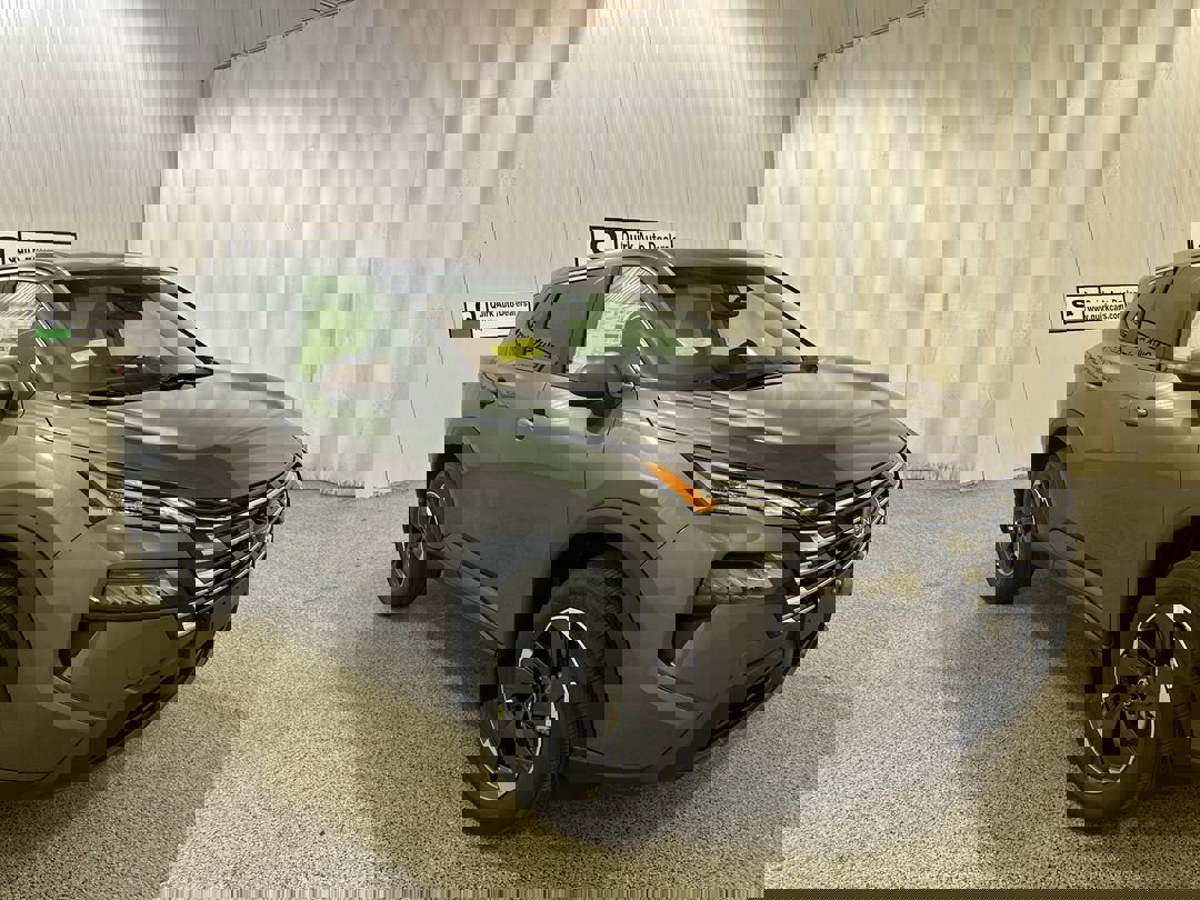 2026 Nissan Rogue SV's photo