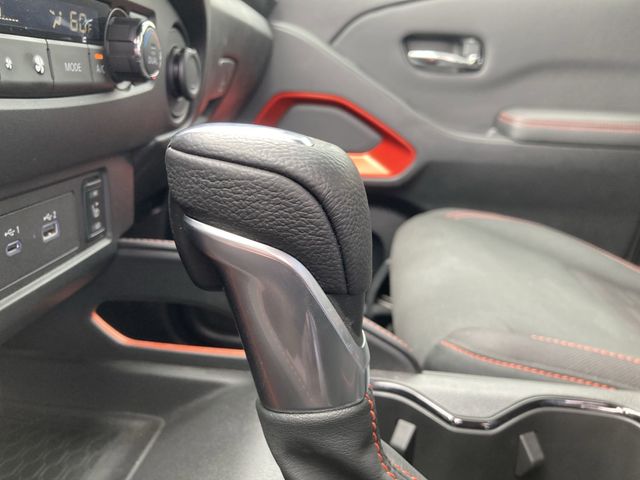 2024 Nissan Frontier PRO-4X photo 18