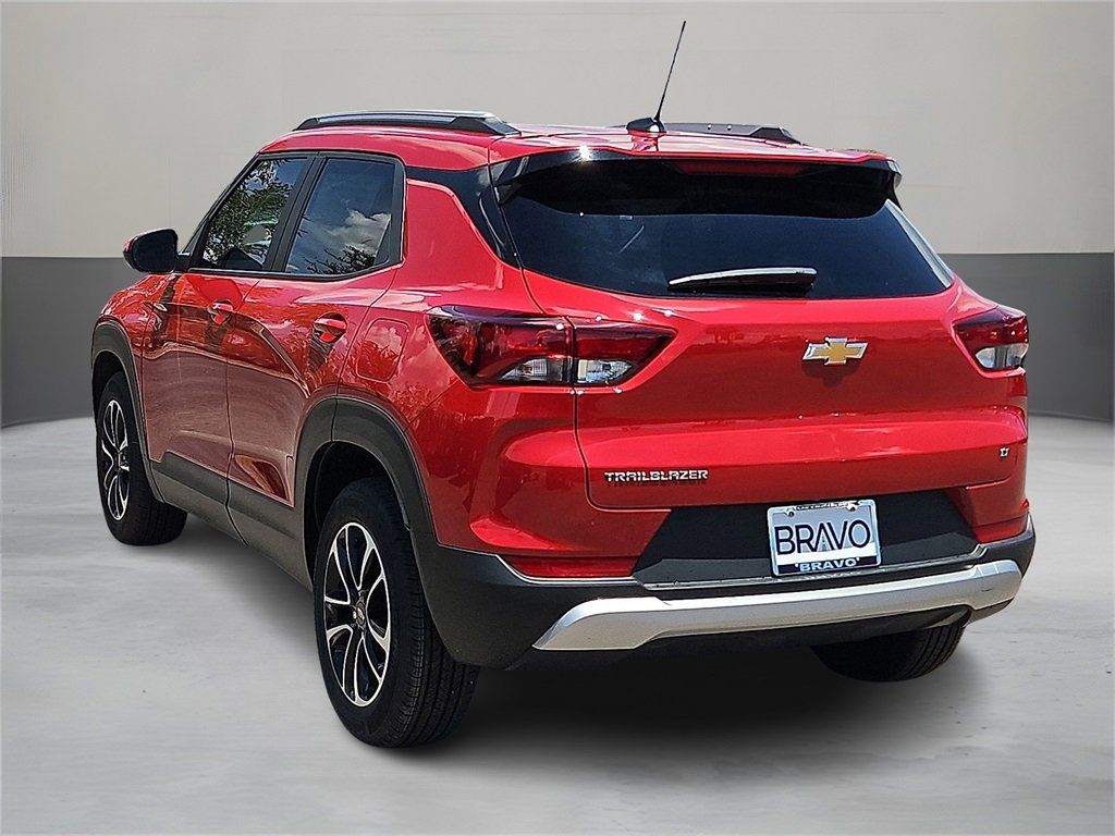 2026 Chevrolet Trailblazer LT photo 3