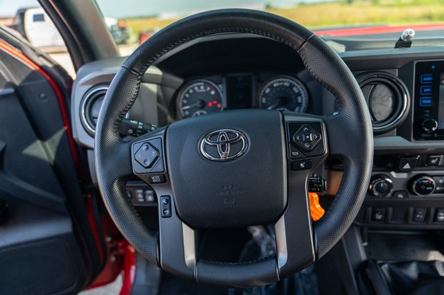 2017 Toyota Tacoma TRD Pro photo 13