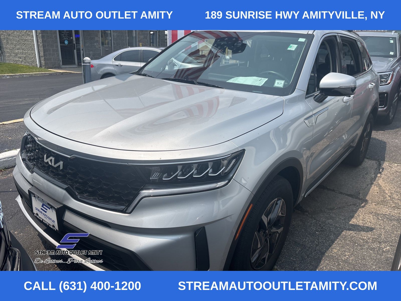 2022 Kia Sorento Hybrid S photo 2