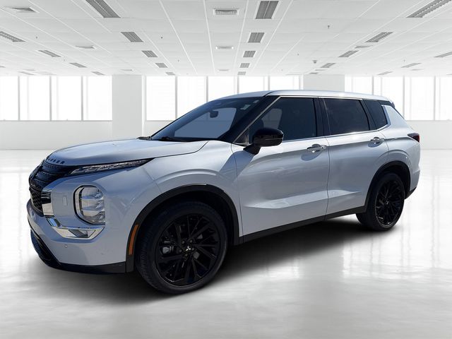 2023 Mitsubishi Outlander SE Black Edition photo 4