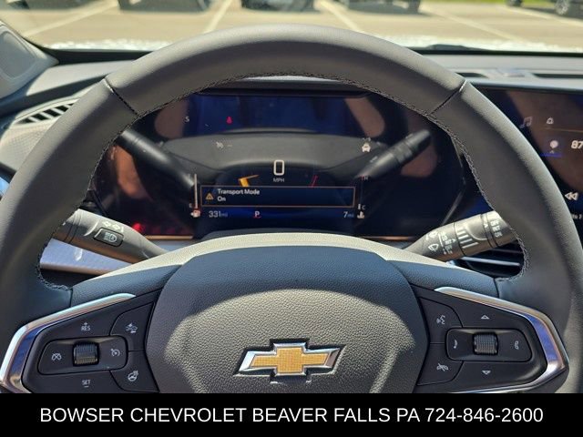 2025 Chevrolet Trax LT photo 4